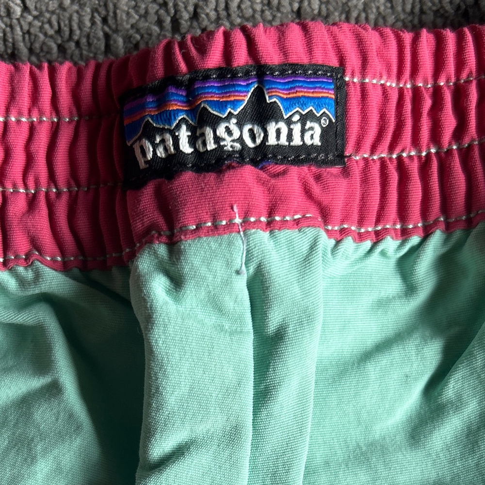 Girls Patagonia and Columbia Shorts 3T/5T - Picture 4 of 16